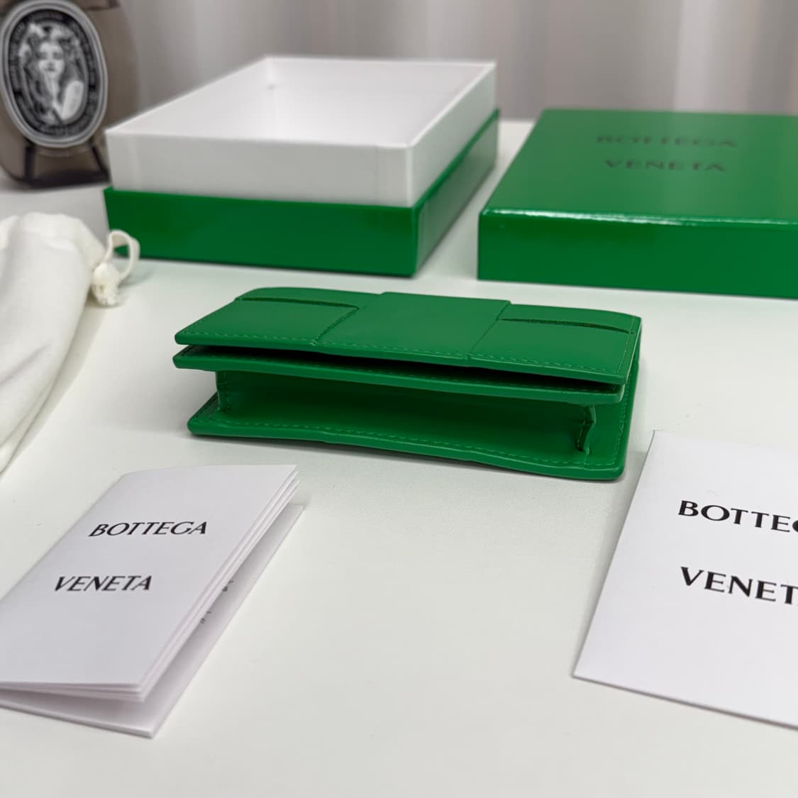 [풀박스] 보테가베네타 플랩 카드지갑 그린 상품이미지3