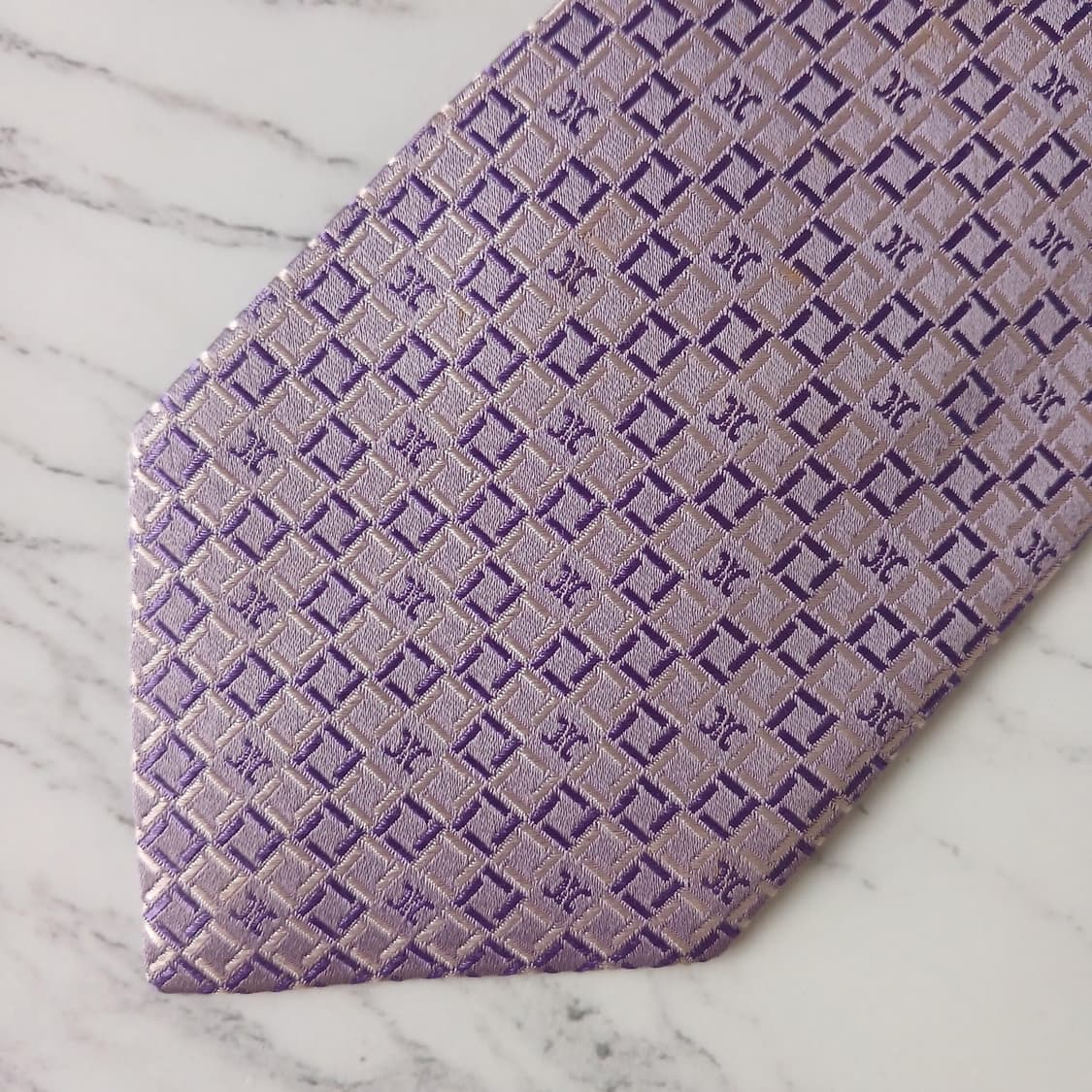 셀린느 실크 퍼플 로고 패턴 넥타이 8.4cm A등급 e880
 상품이미지4