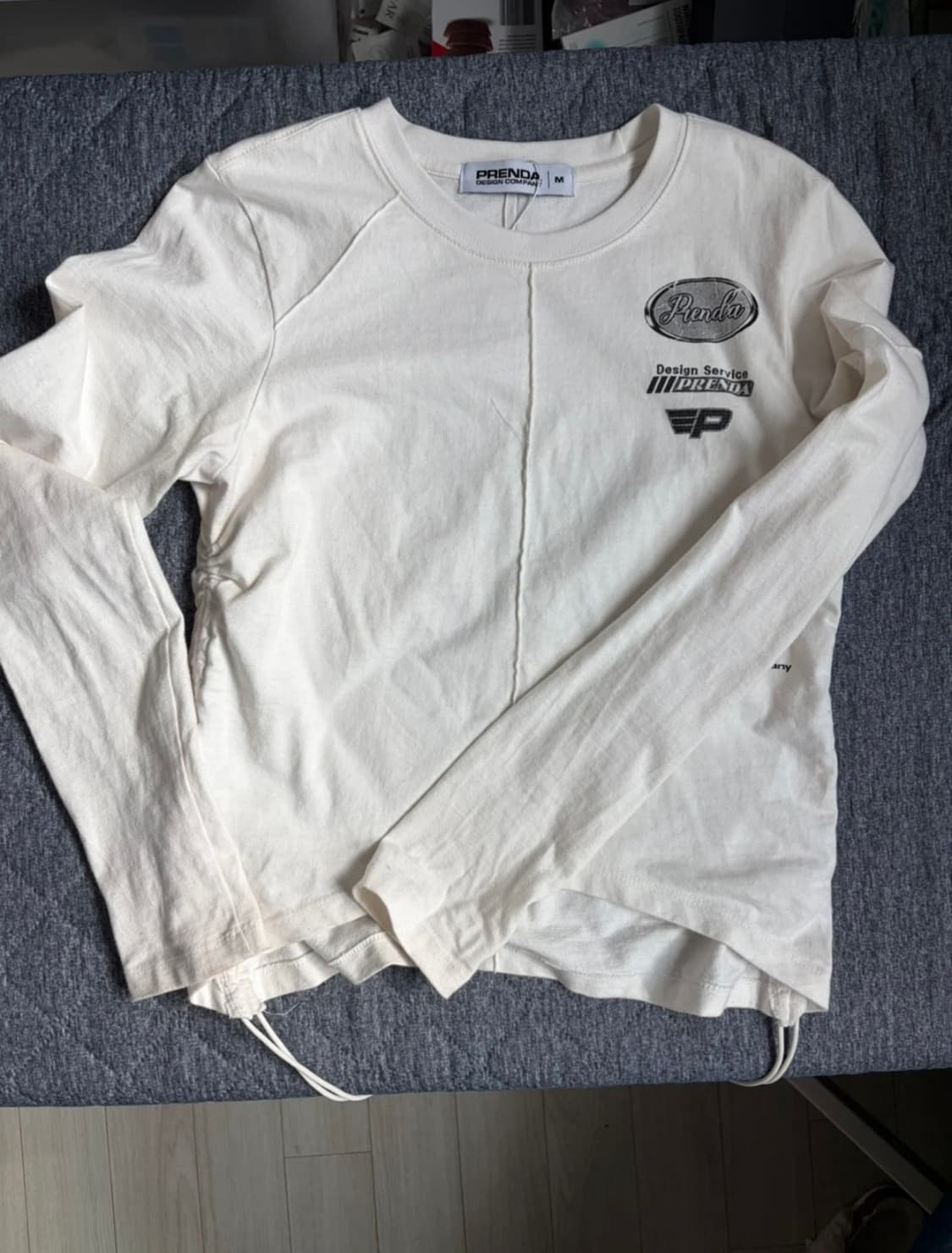 프렌다 흰색 롱슬리브 티셔츠 M 상품이미지1