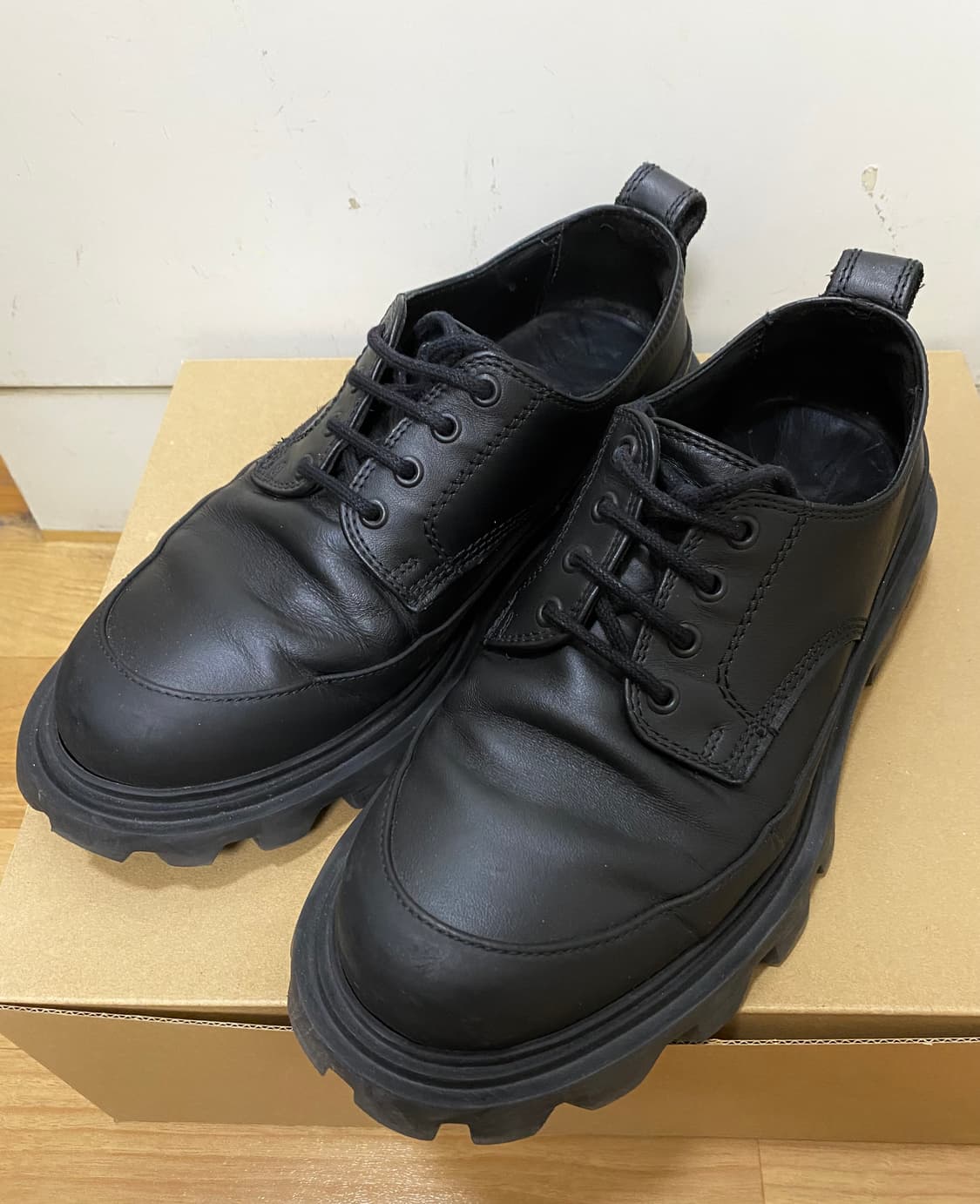 ARKET 블랙 레더 슈즈 40사이즈(260) 상품이미지1