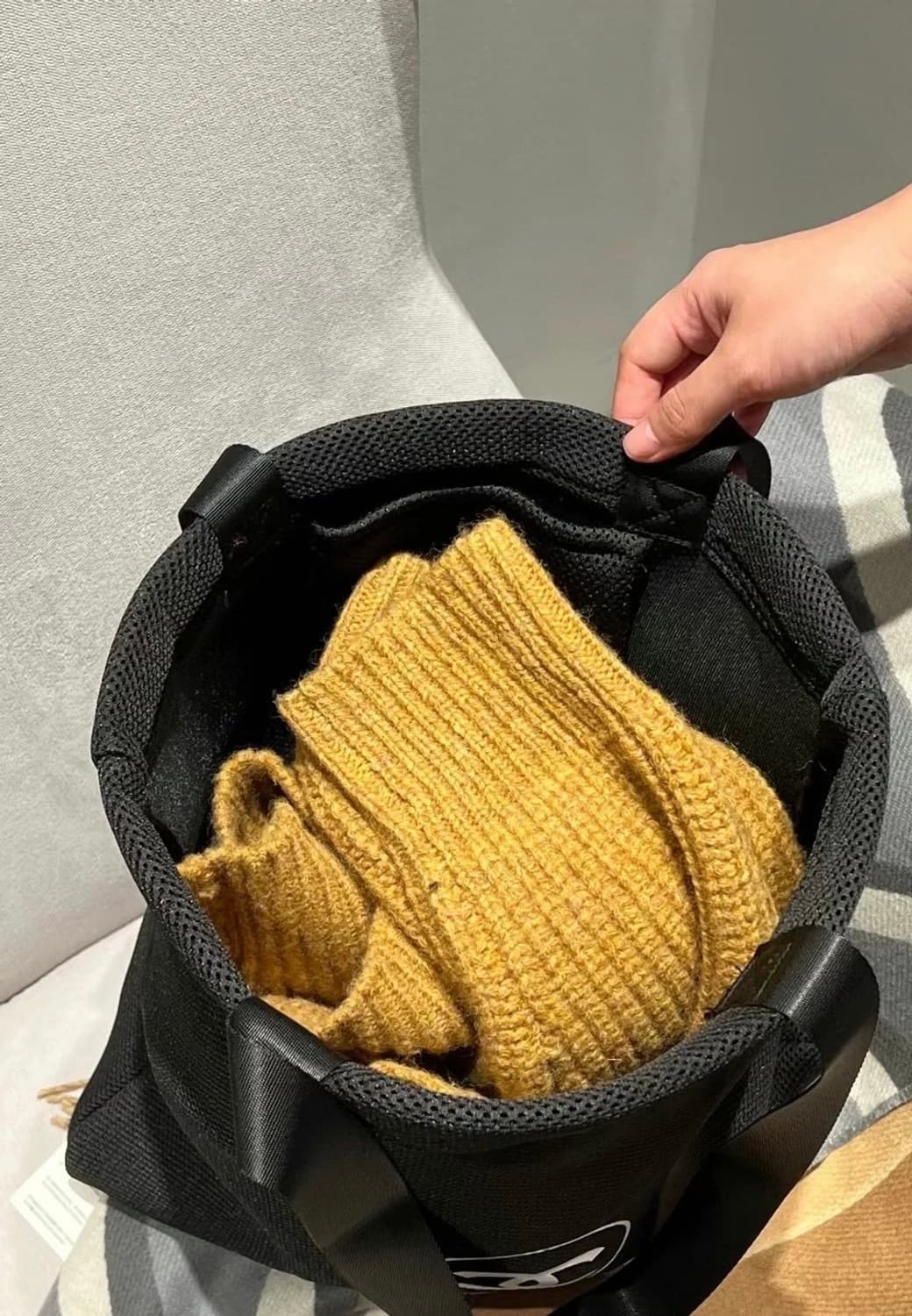 샤넬 뷰티 메쉬 에코백 상품이미지3