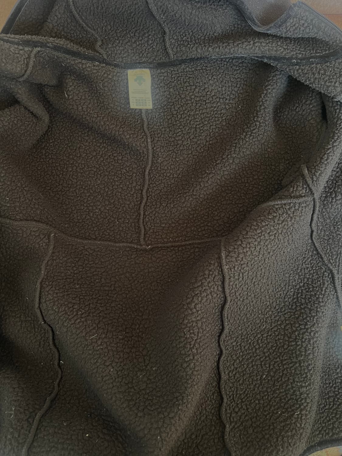 데상트 여성 블랙 하이브리드 패딩플리츠 후드집업점퍼 상품이미지6