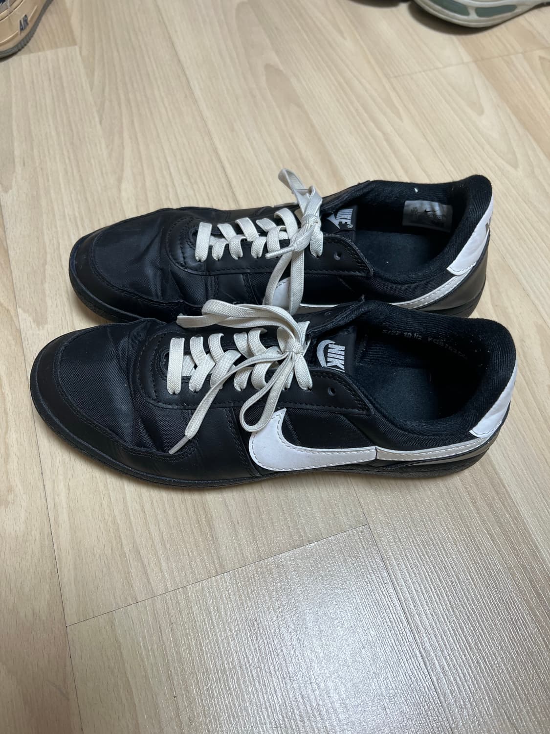 나이키 필드 제너럴 82 SP 블랙 앤 화이트 (285) 상품이미지3