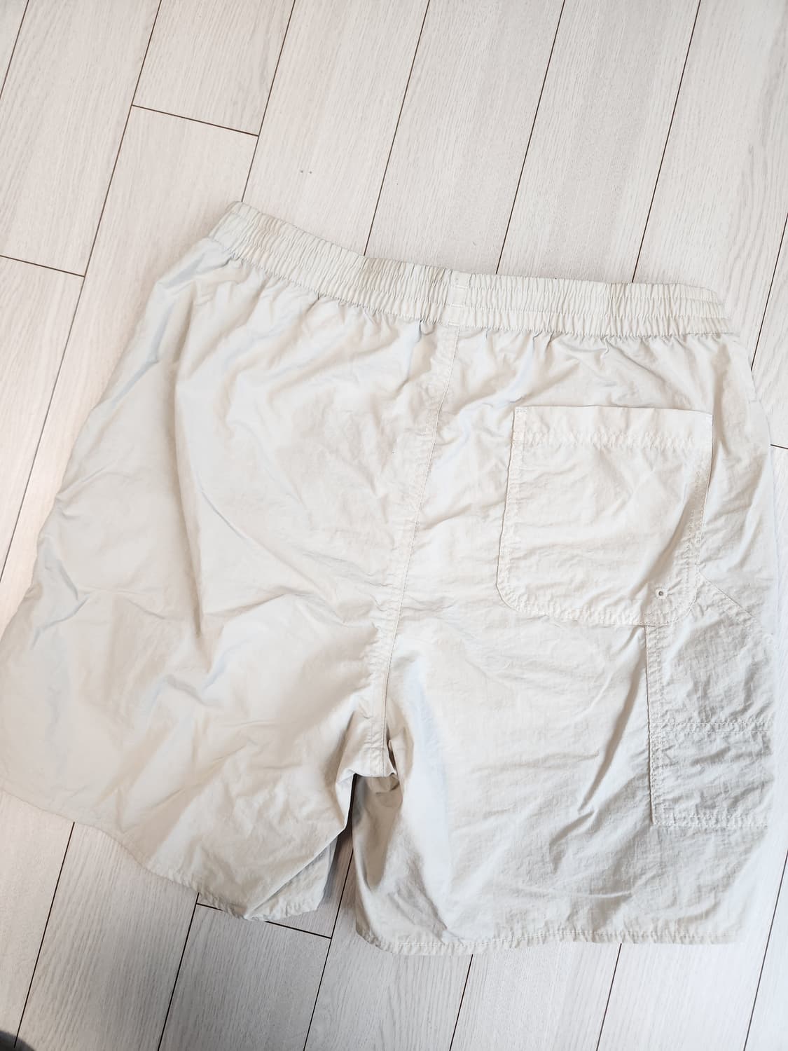 디스커버리 베이지 우븐 반바지 사이즈30(78)

여러 중고사이트에도 같 상품이미지7