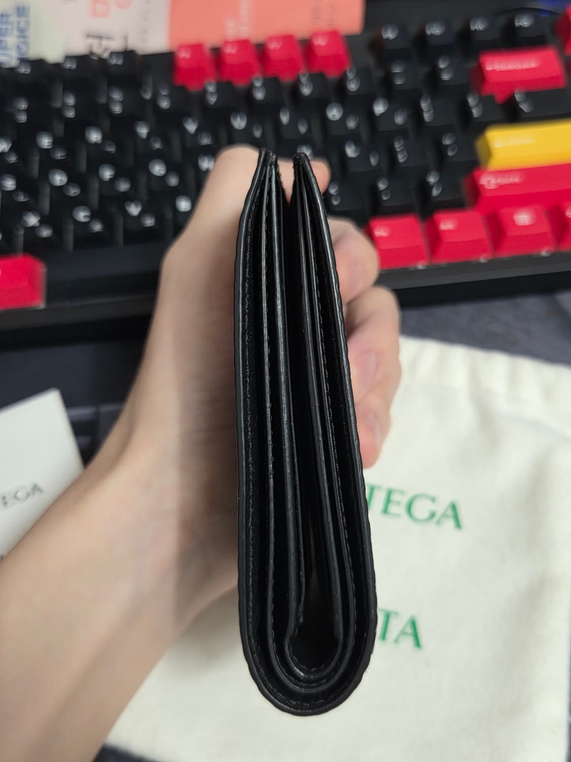 보테가베네타 인트레치아토 반지갑 상품이미지6