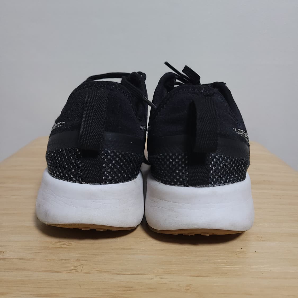 (235) NIKE 나이키 트레이닝화 블랙 남성 운동화 러닝화 상품이미지5