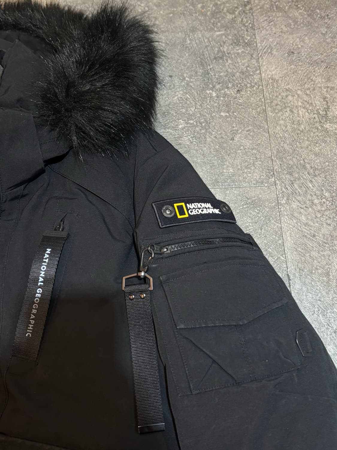 내셔널지오그래픽 블랙 숏패딩 L사이즈 상품이미지4