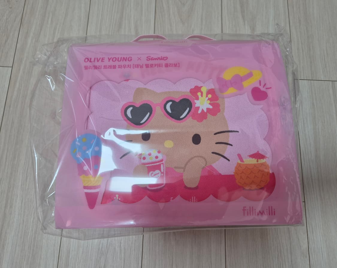 필리밀리 헬로키티 트래블 여행 파우치 태닝키티 상품이미지1