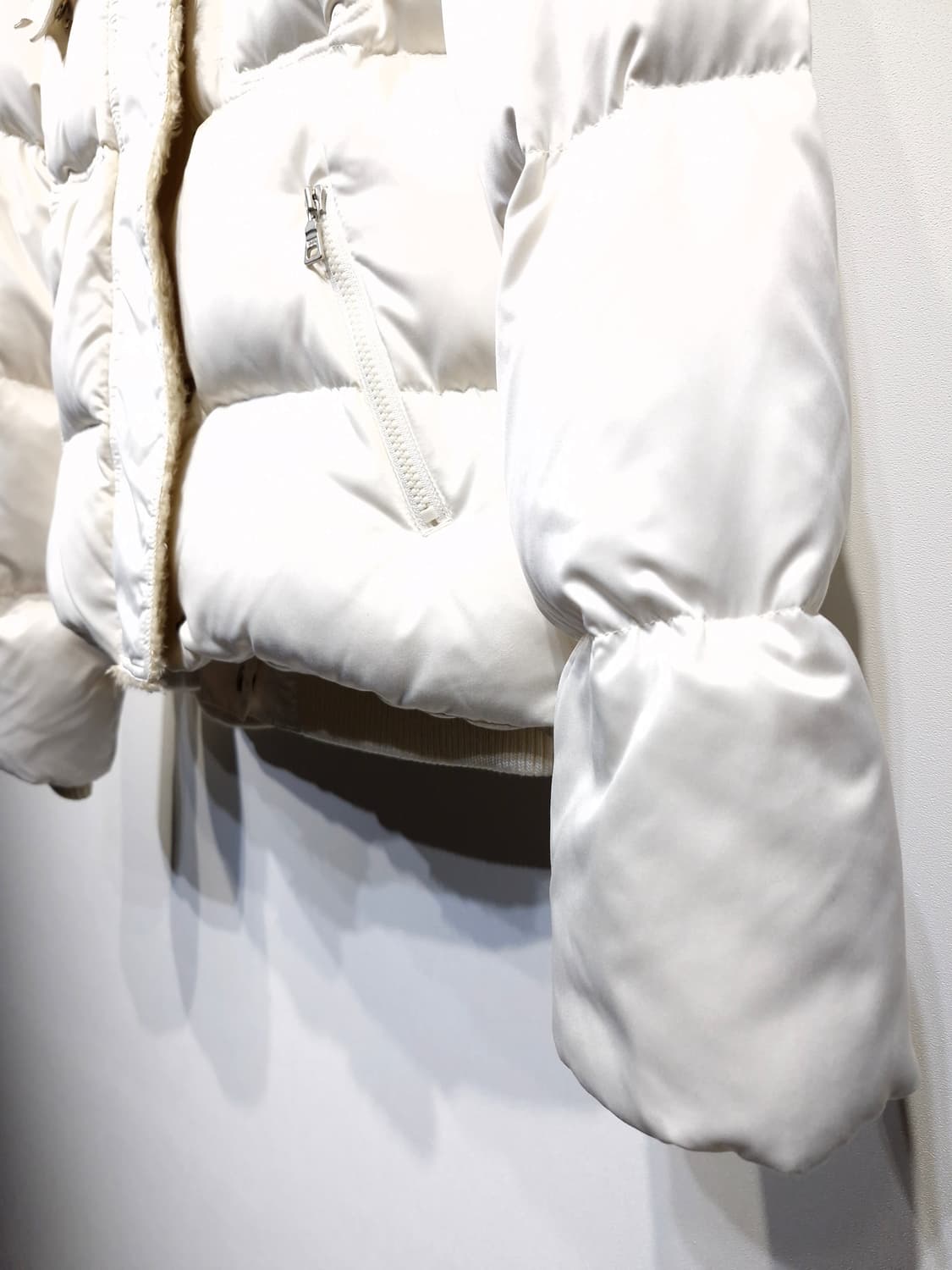 Levi's 리바이스 크롭 후드퍼 다운패딩 자켓_95 상품이미지5