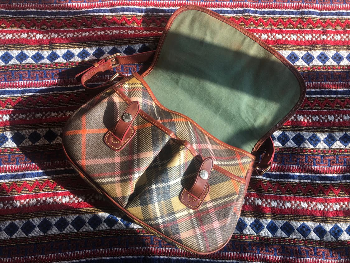 두니앤버크 체크무늬 숄더백 상품이미지4