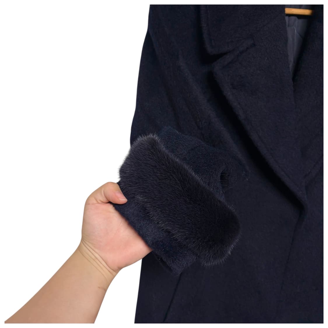 3720 모조에스핀 네이비 수리알파카 밍크 롱코트 상품이미지4