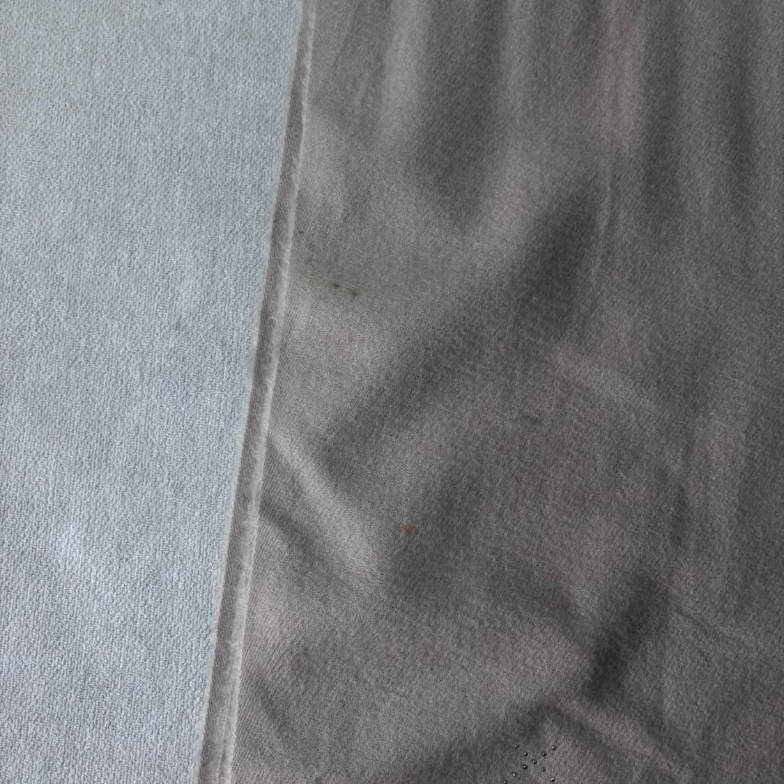 샤넬 캐시미어 실크 혼합 큐빅 머플러  상품이미지5