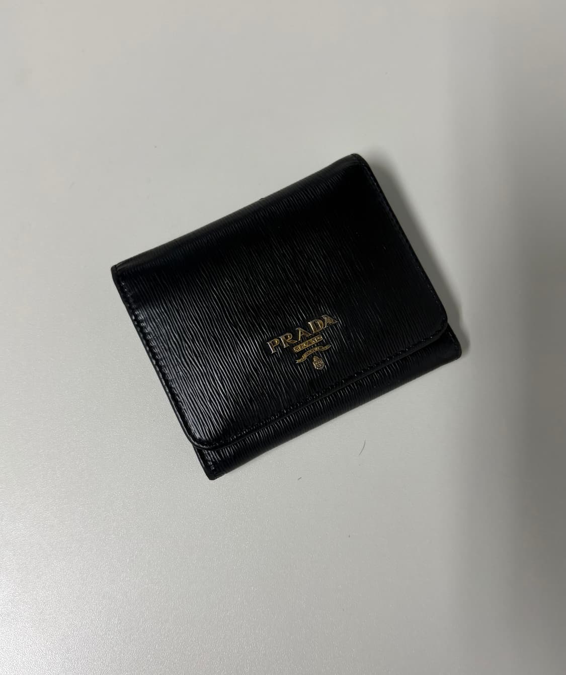 프라다 사피아노 중지갑 상품이미지1