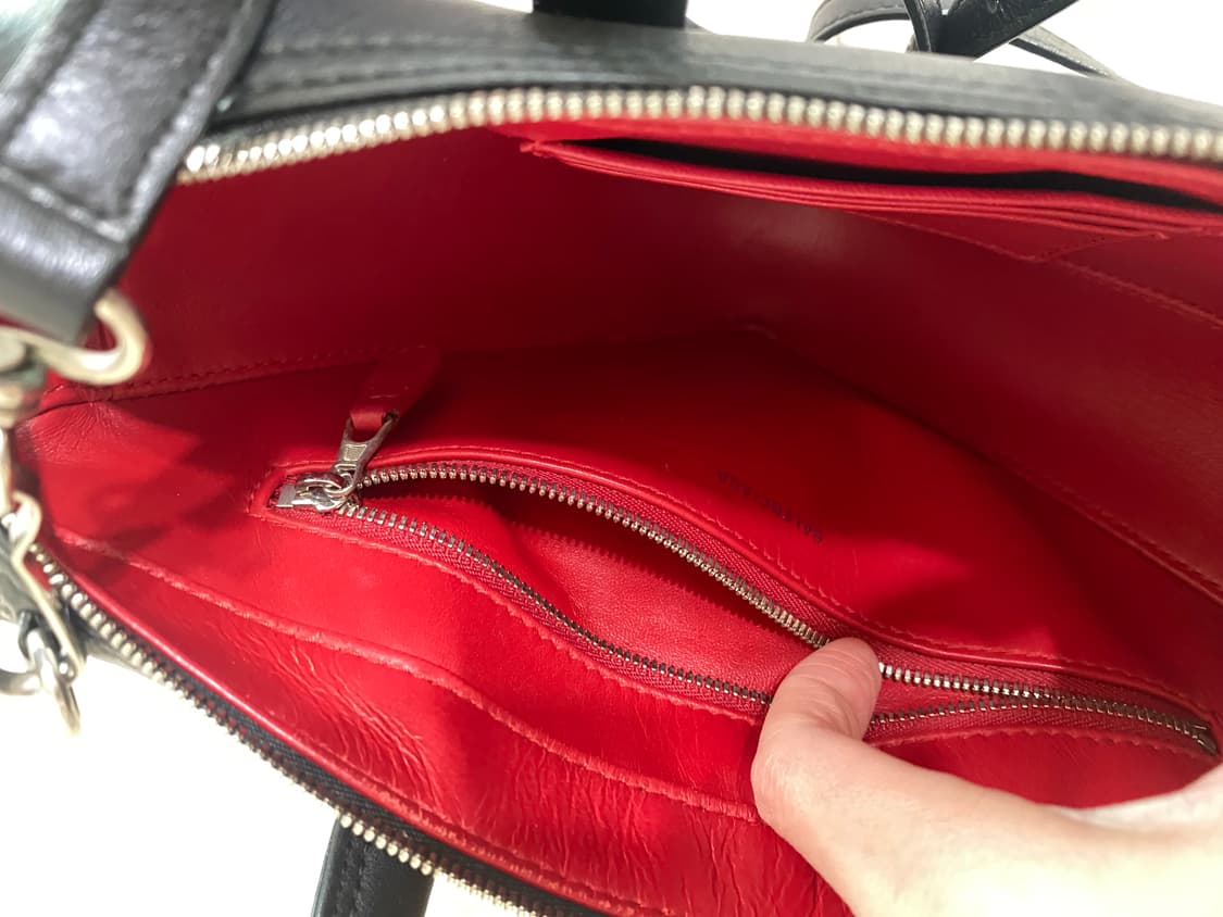 발렌시아가 트라이앵글백 xs 상품이미지7