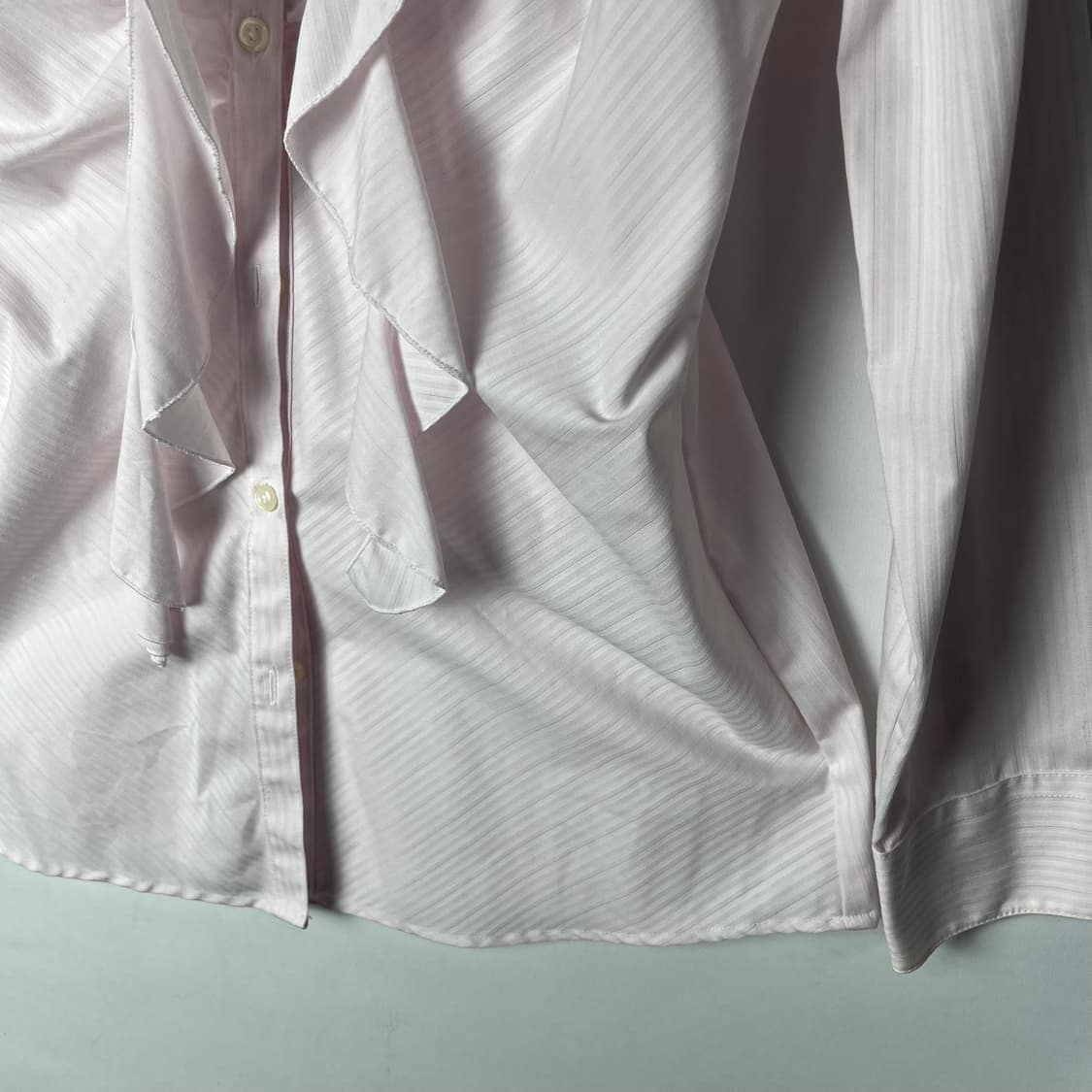 [JPN] 드레이프 음각 스트라이프 블라우스 상품이미지3