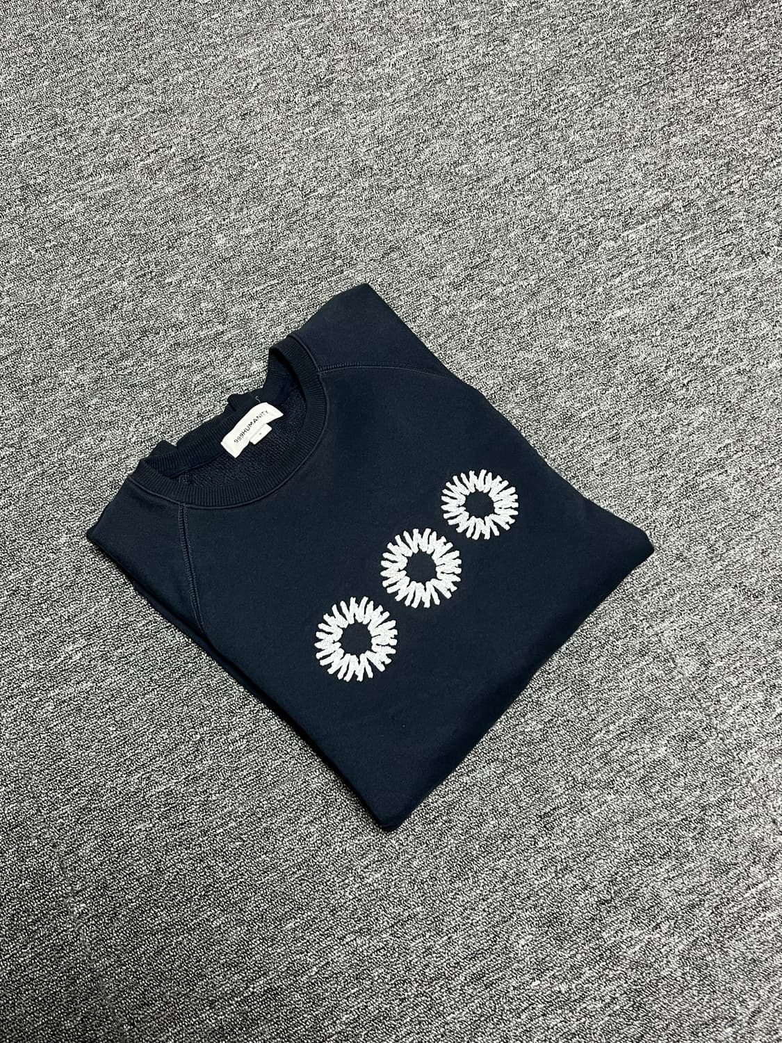 999휴머니티 맨투맨 상품이미지1