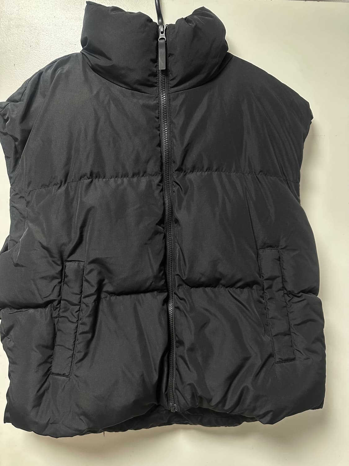 무신사스탠다드 우먼즈 오버사이즈 푸퍼 패딩 베스트 [블랙] 상품이미지3