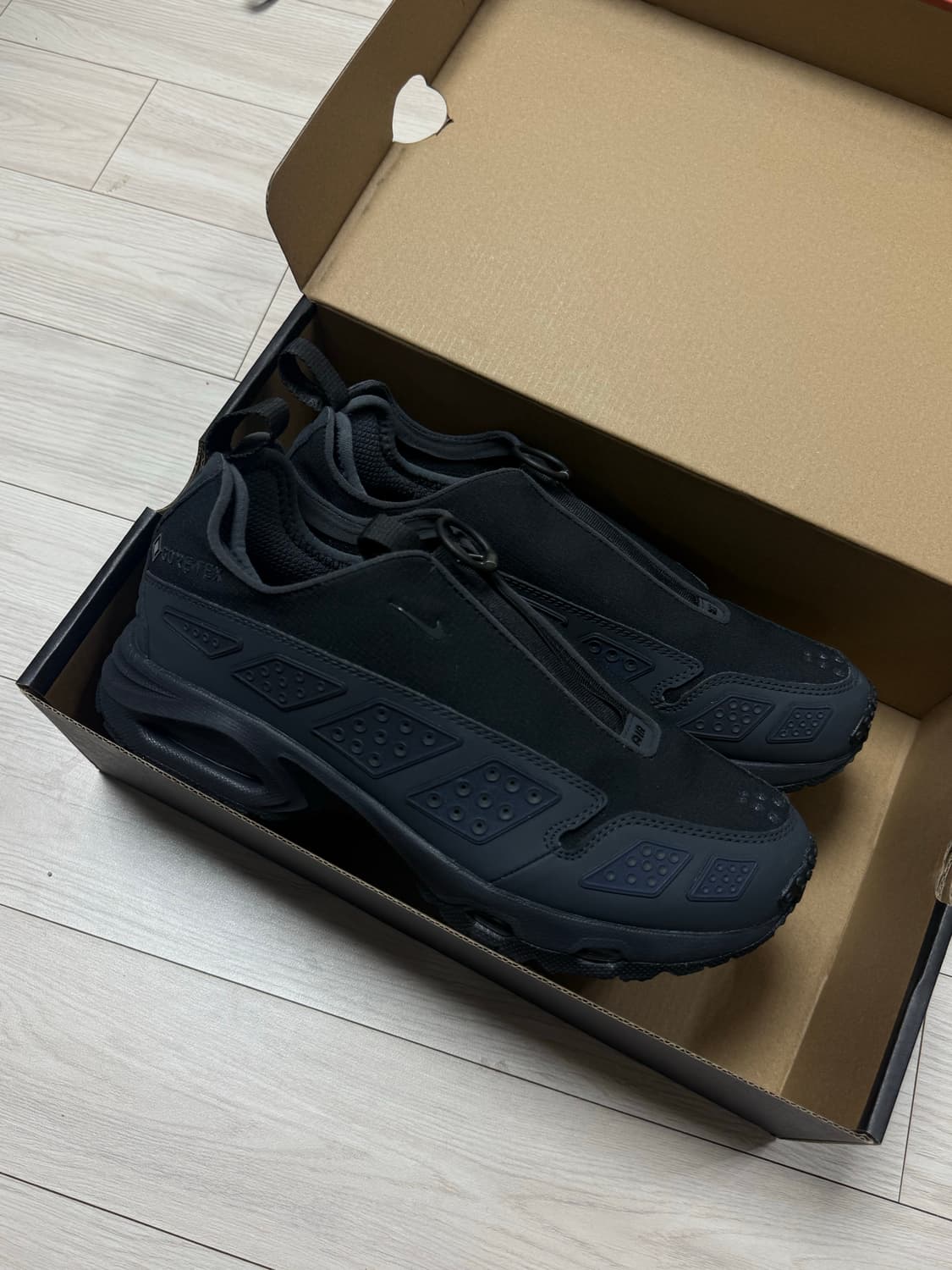 나이키 에어 맥스 SNDR 고어텍스 블랙 250 상품이미지3