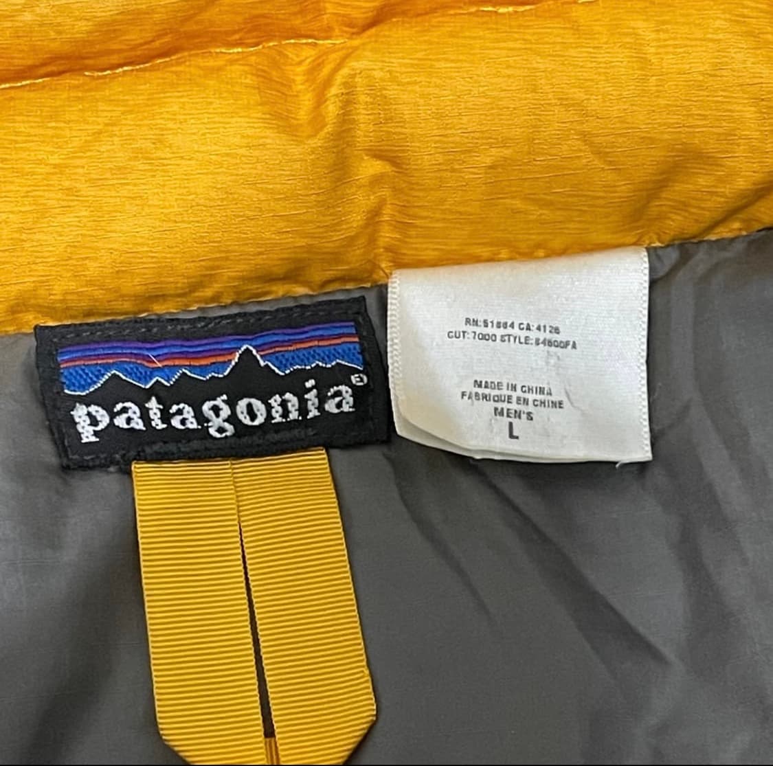 파타고니아 패커블 구스다운 망고 컬러 상품이미지5