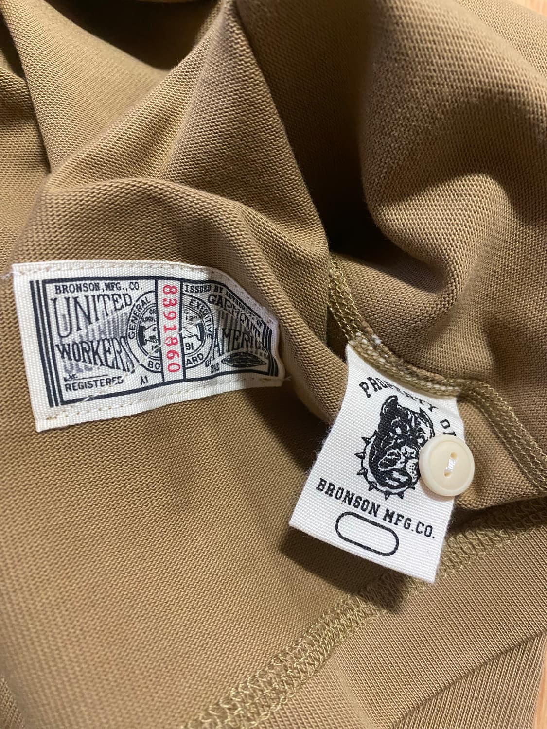 브론슨 헨리넥 S(새상품) 상품이미지3