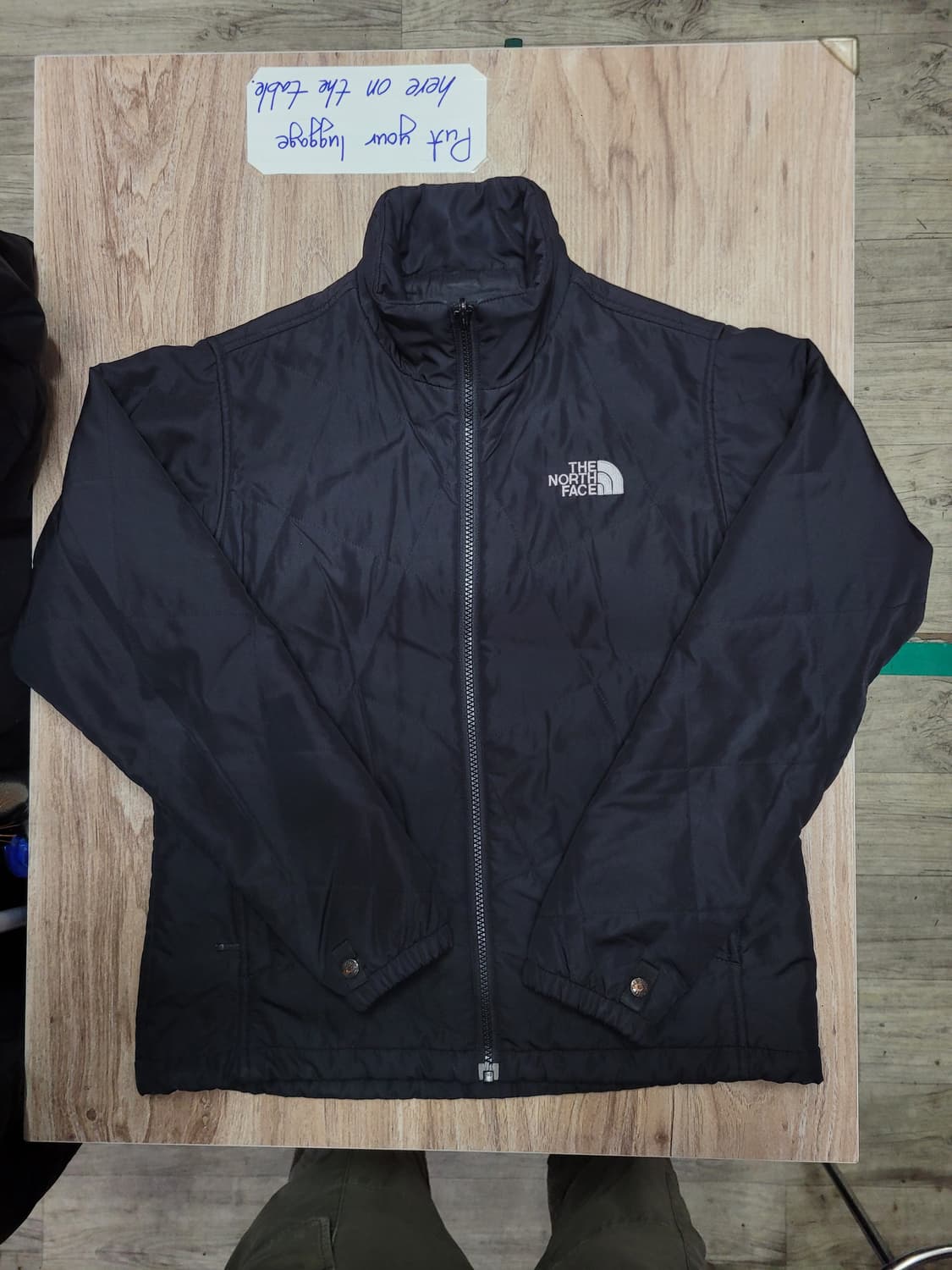 노스페이스 블랙 퀄팅 경량 패딩 상품이미지1