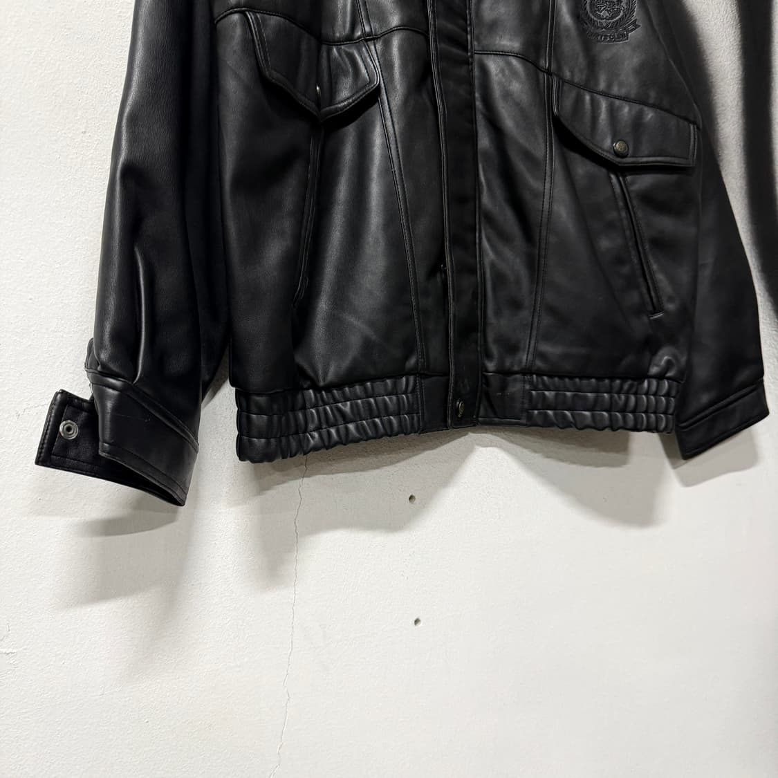 VTG 빈티지 자수 디테일 가죽 A2 봄버 자켓 상품이미지4