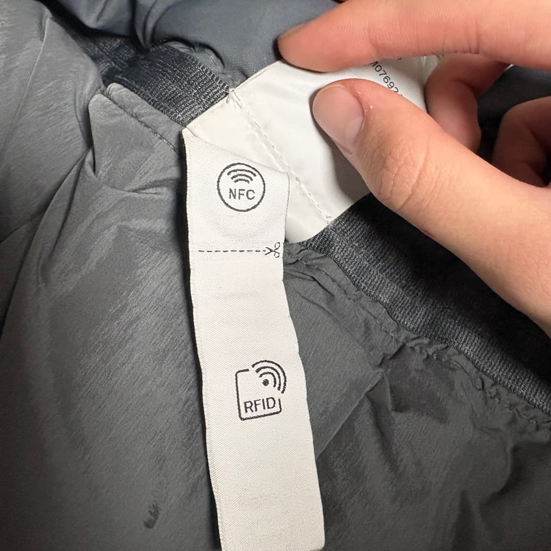 스톤아일랜드 심리스 패딩 상품이미지6