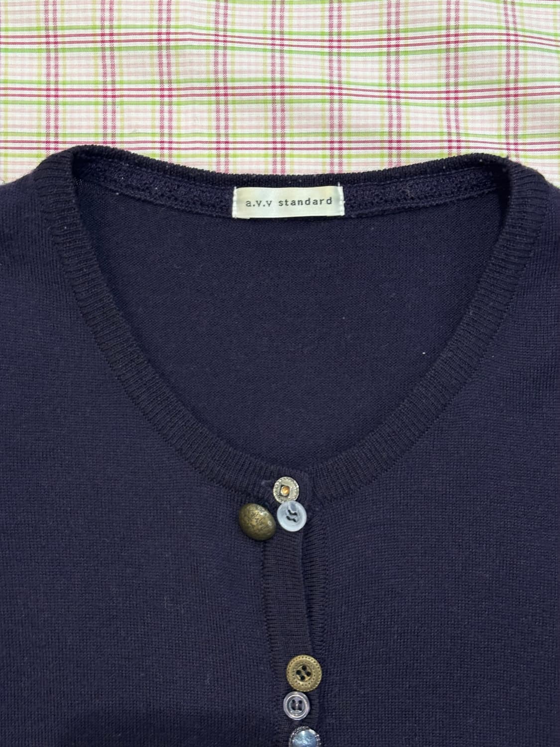 ⊹ A.V.V Standard  단추 컬렉션 가디건 상품이미지8