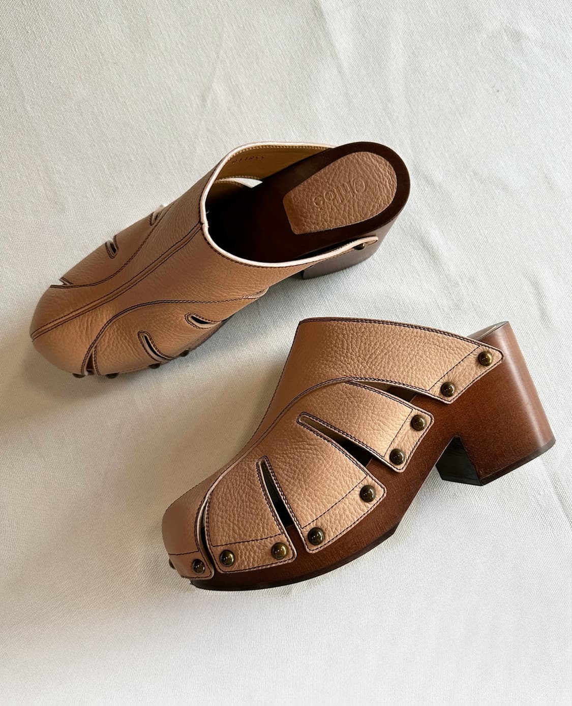 CHLOE leather wood sole mules 상품이미지3