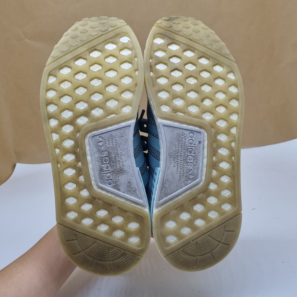 아디다스 NMD R1 여성운동화235  상품이미지3