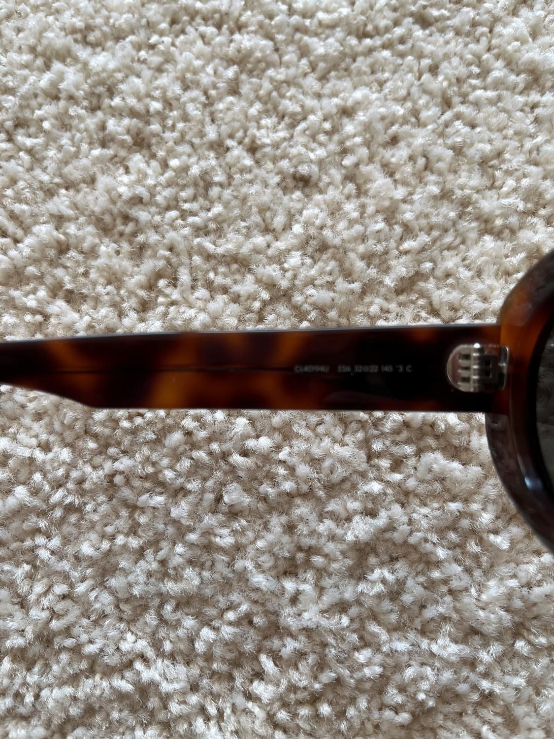 셀린느 트리옹프 오발 선글라스 블론드 하바나 상품이미지9