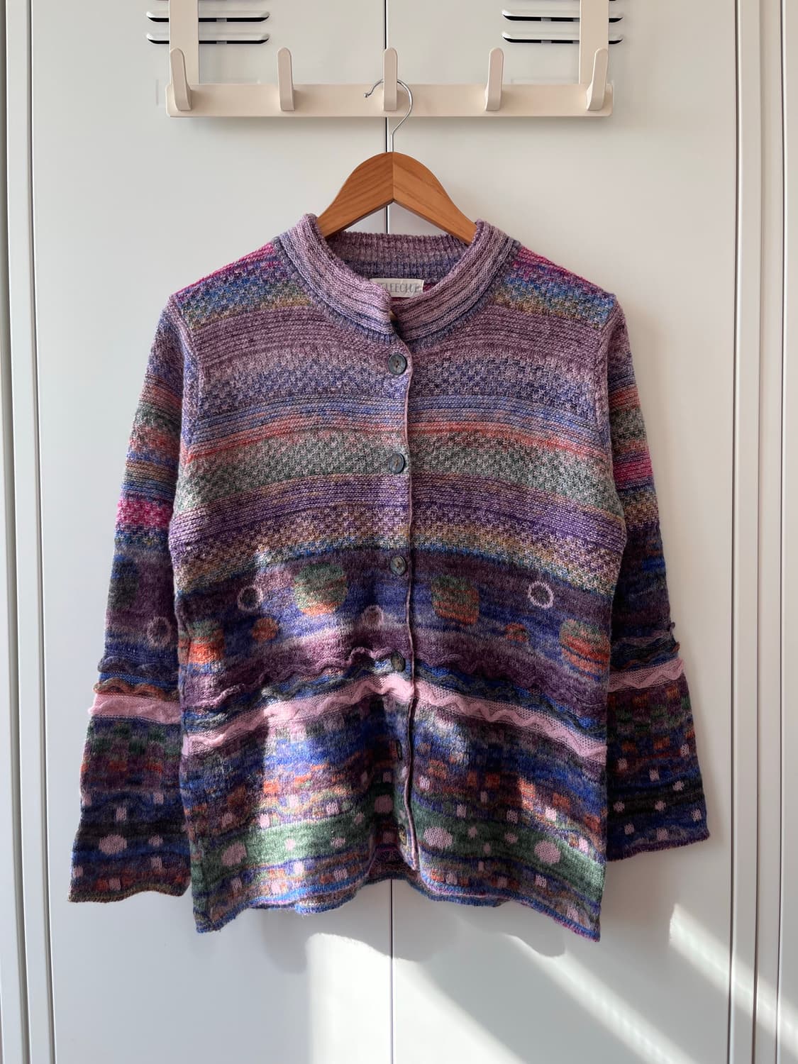 Beleeclub 미사깔 패턴 니트 가디건 임수정 상품이미지1