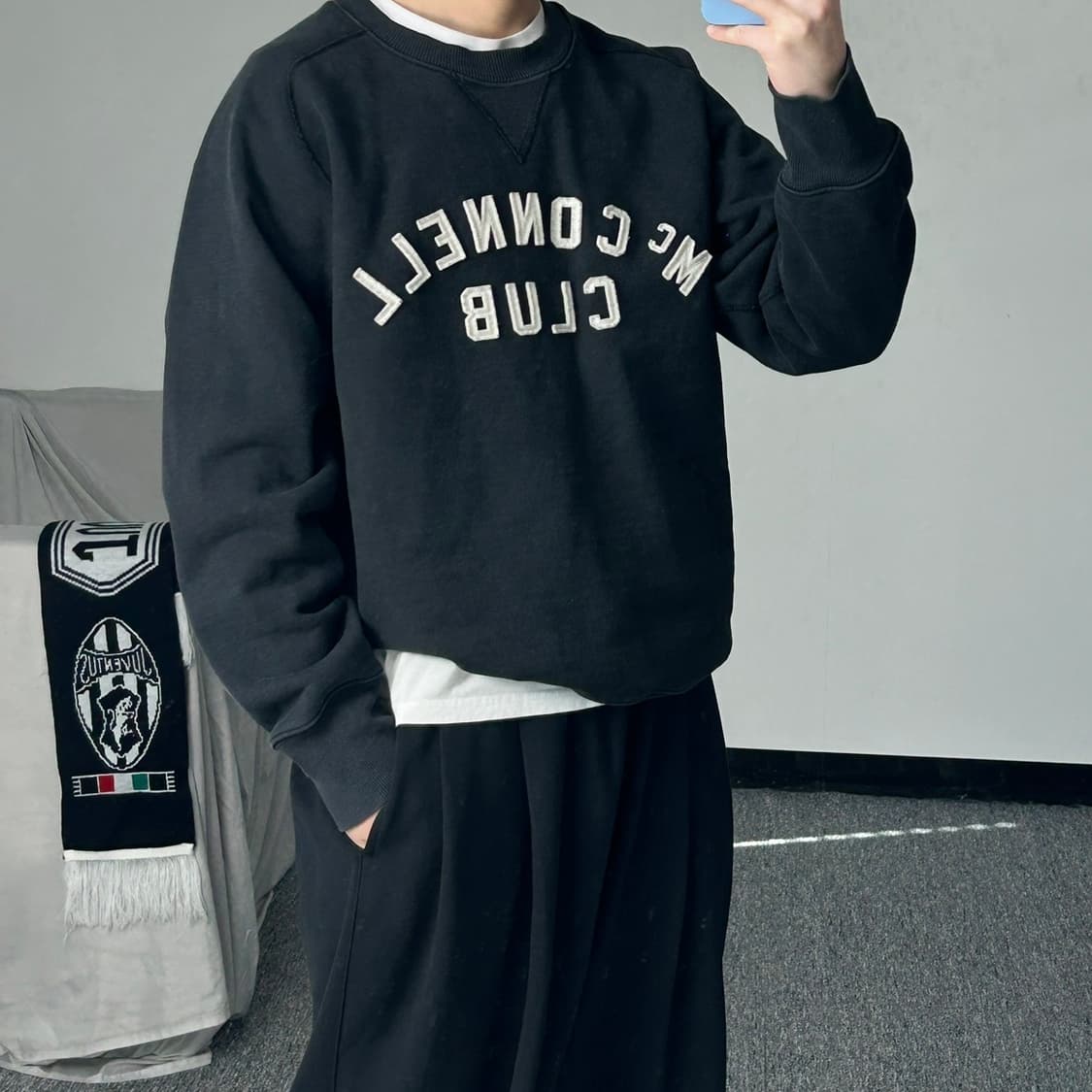 니들워크 Mc connell club 스웻셔츠 상품이미지2