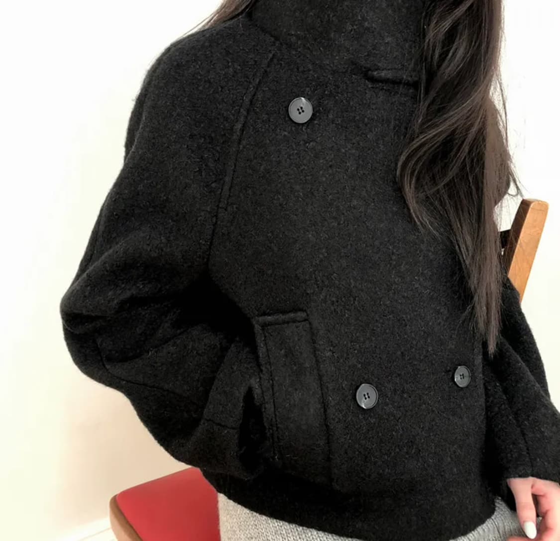 부클 투버튼 하이넥 누빔 숏 코트 상품이미지2