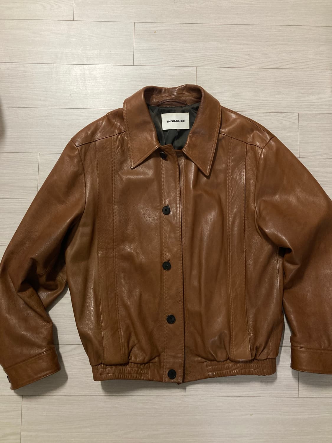 인사일런스 램스킷 가죽자켓 팝니다 상품이미지1