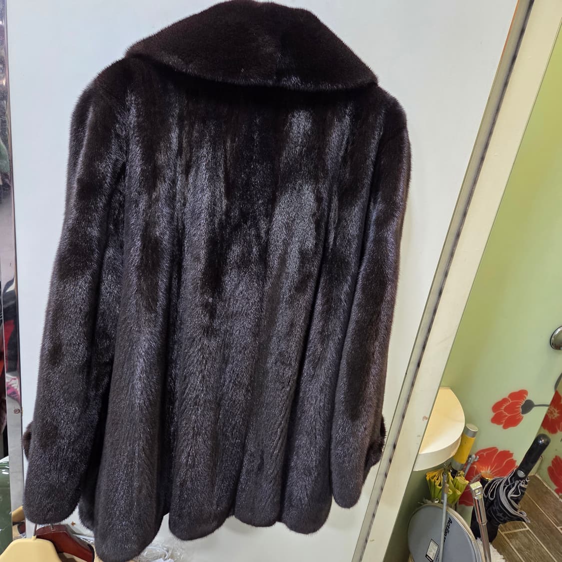 근화모피 블랙그라마 밍크 코트 상품이미지8