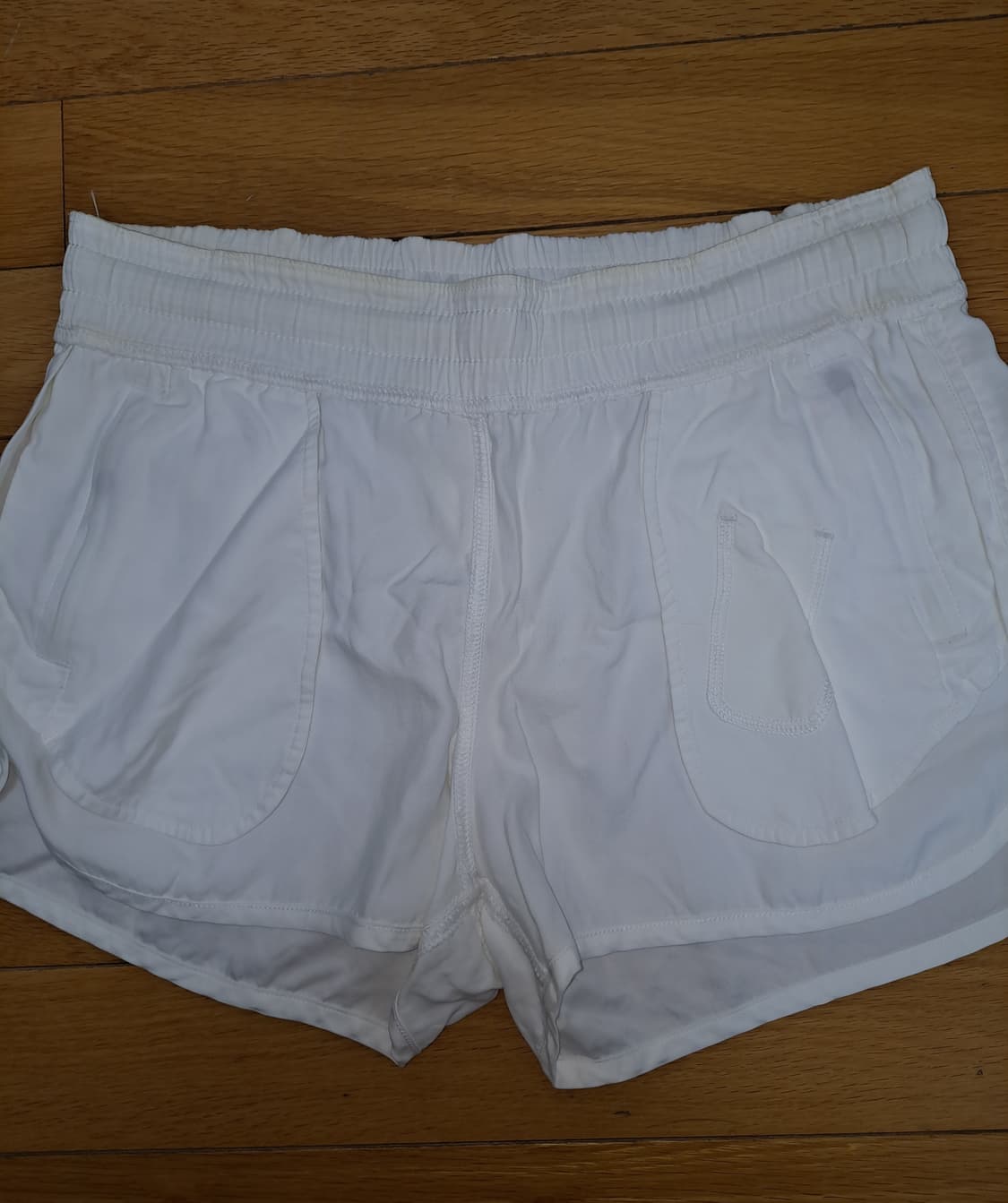 Lululemon 여성 쇼츠 (TENCEL 혼방) / 사이즈: 4 상품이미지3