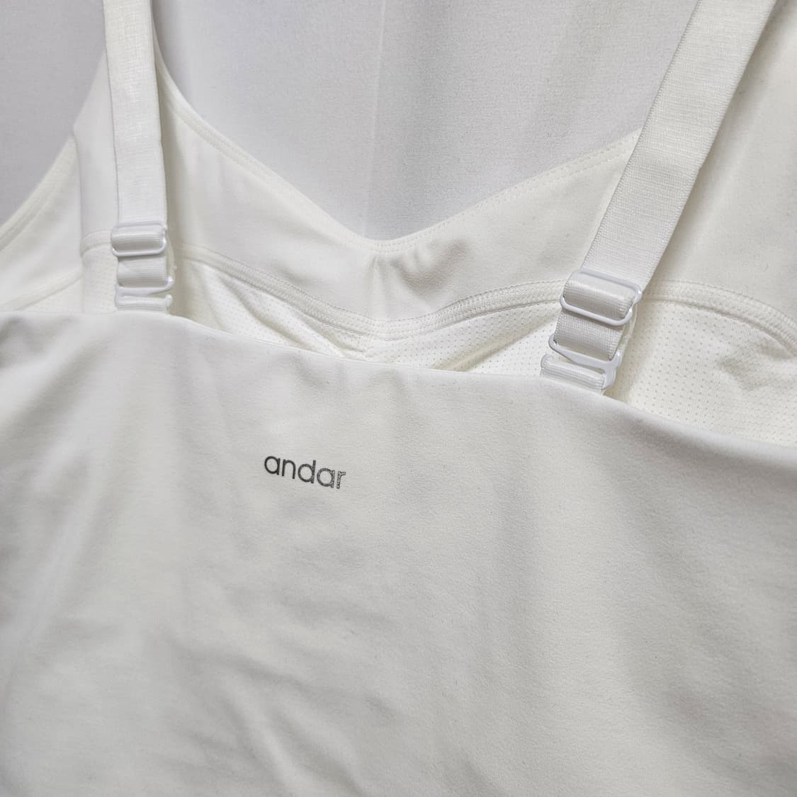 안다르 스포츠 브라탑 화이트 6 상품이미지4