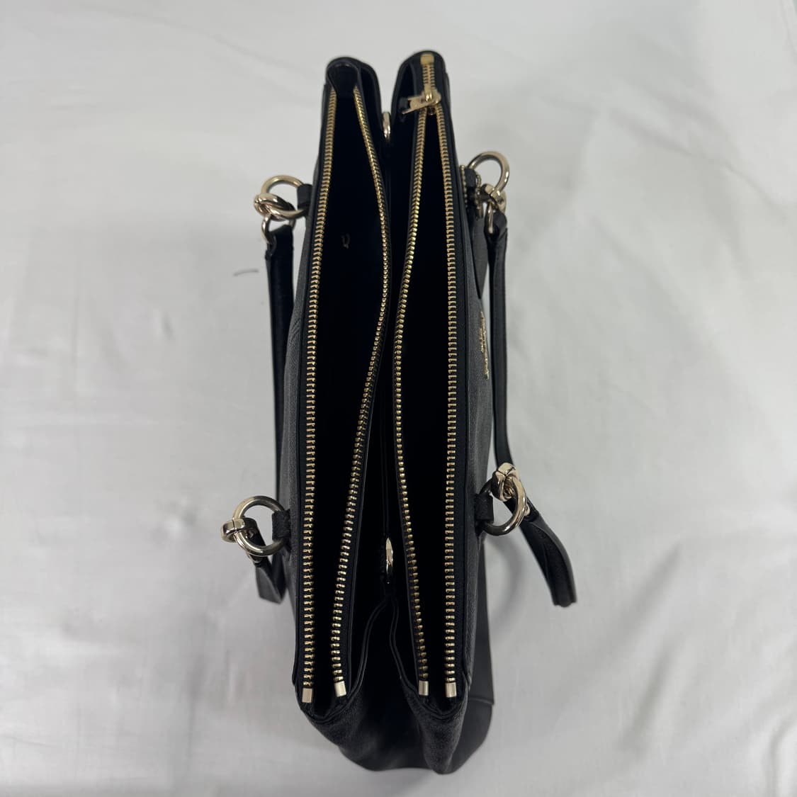 코치 블랙 레더 숄더백 상품이미지8