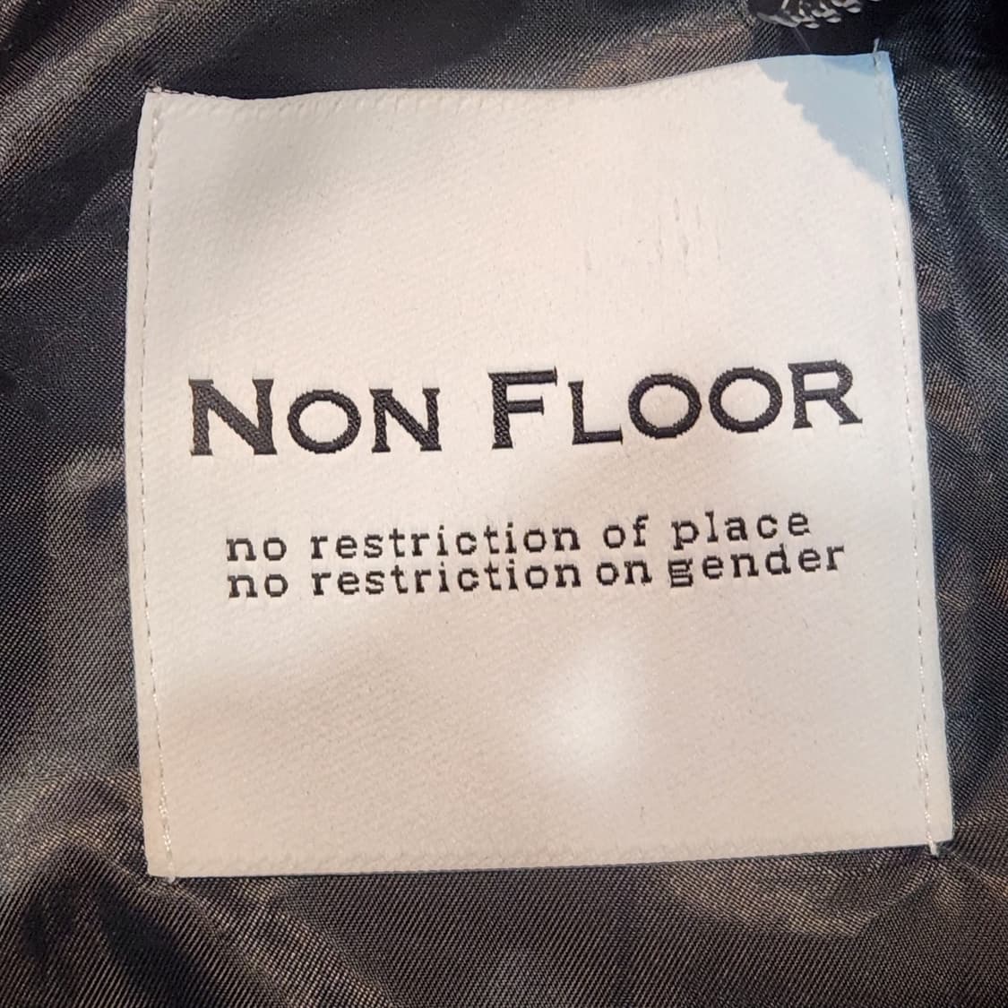 Non FLoor 윈드테이커 바람막이 (M) 상품이미지2