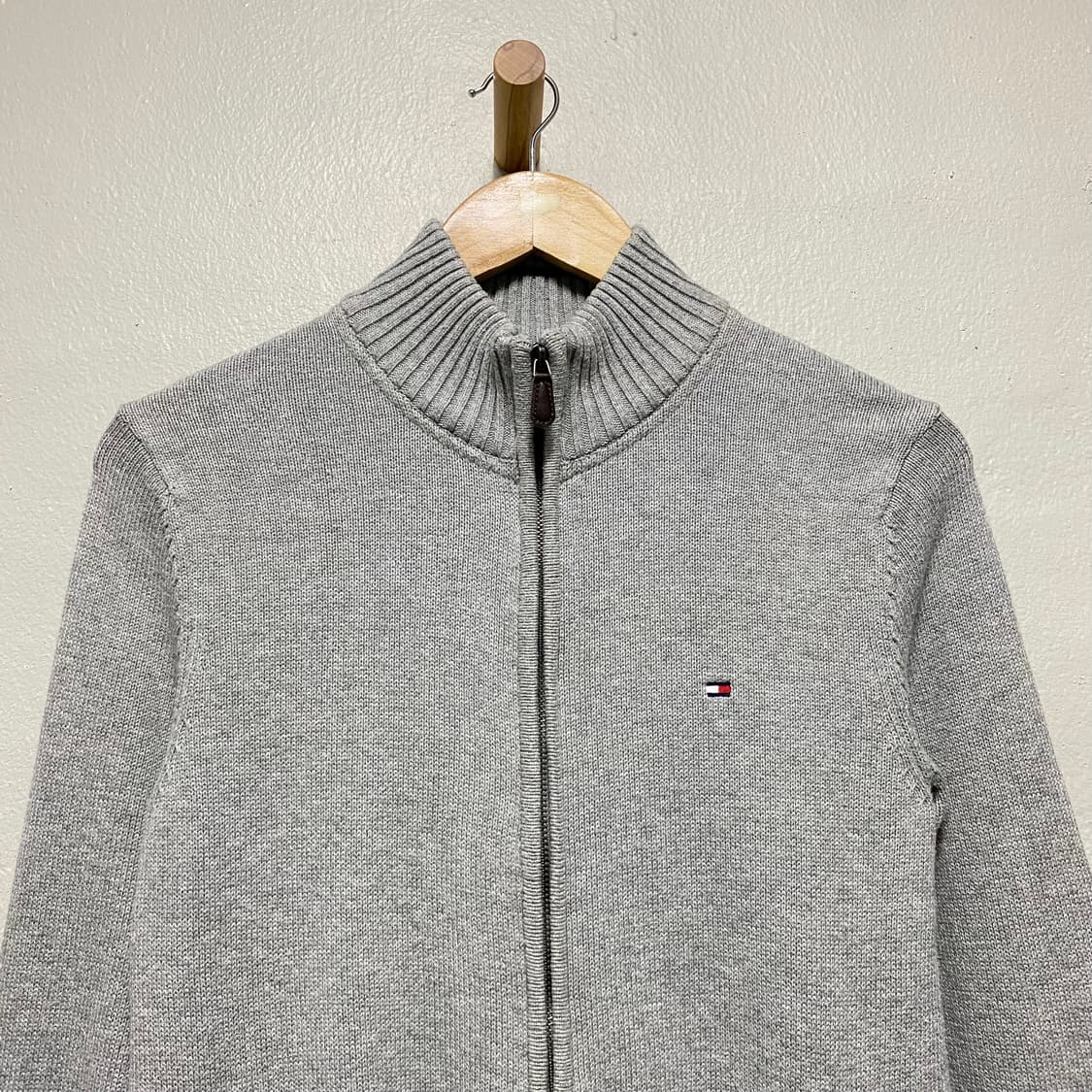 타미힐피거 로고 니트 집업 상품이미지2