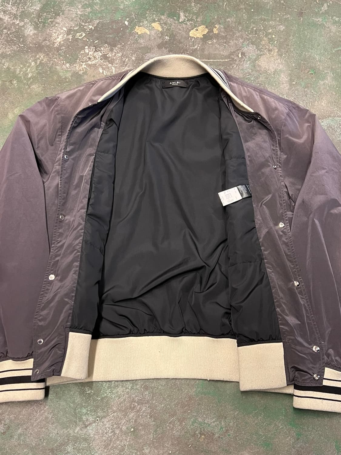 24FW [2XL] 아미리 썬 페이디드 아치 로고 봄버 자켓 상품이미지6