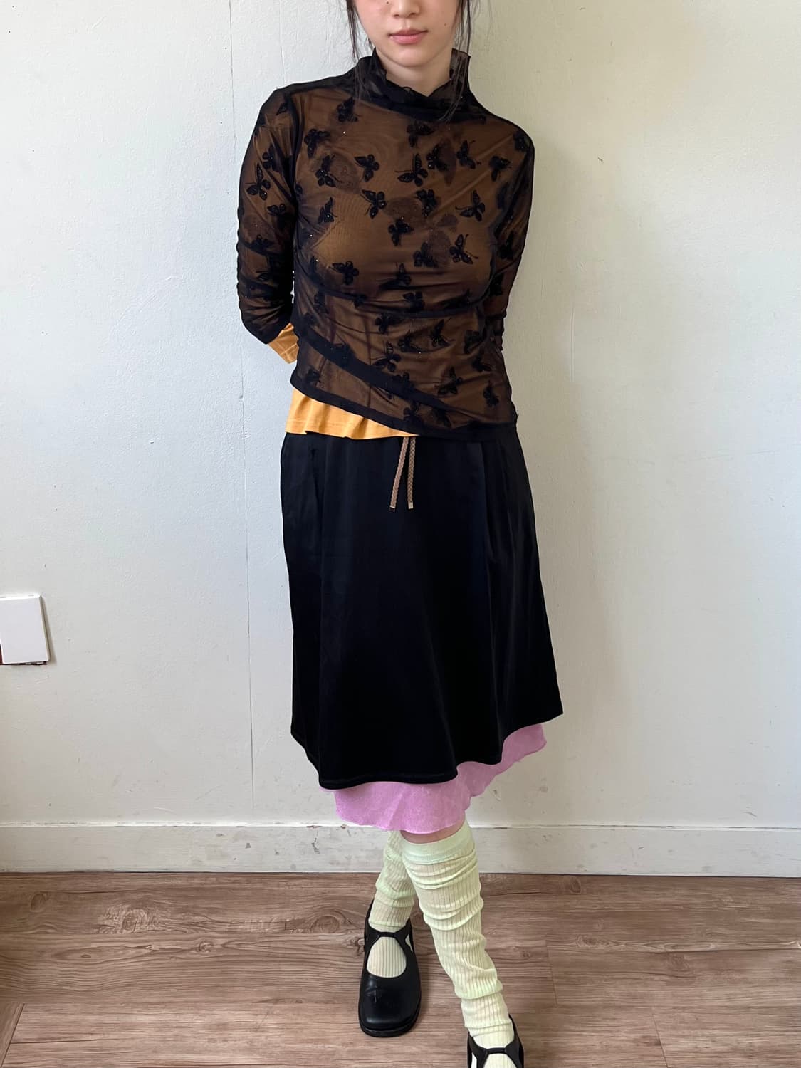 Natural Basic 블랙 Butterfly시스루 탑 상품이미지6