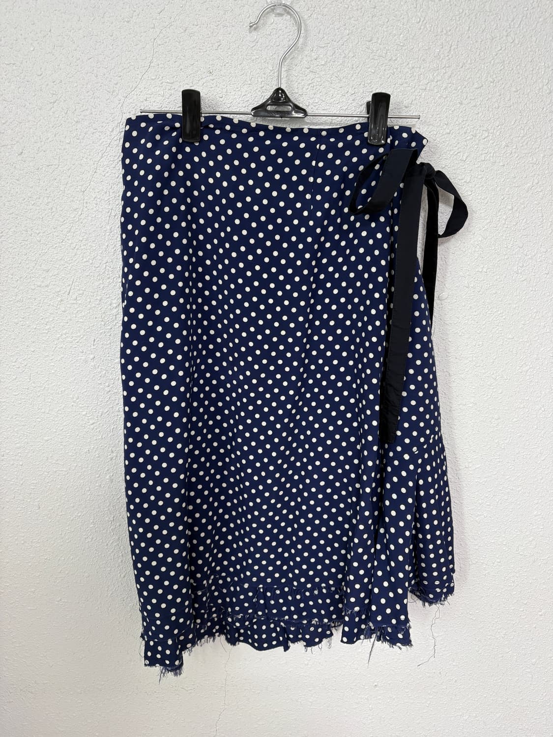 트리콧 꼼데가르송 네이비 도트 랩 스커트 상품이미지1