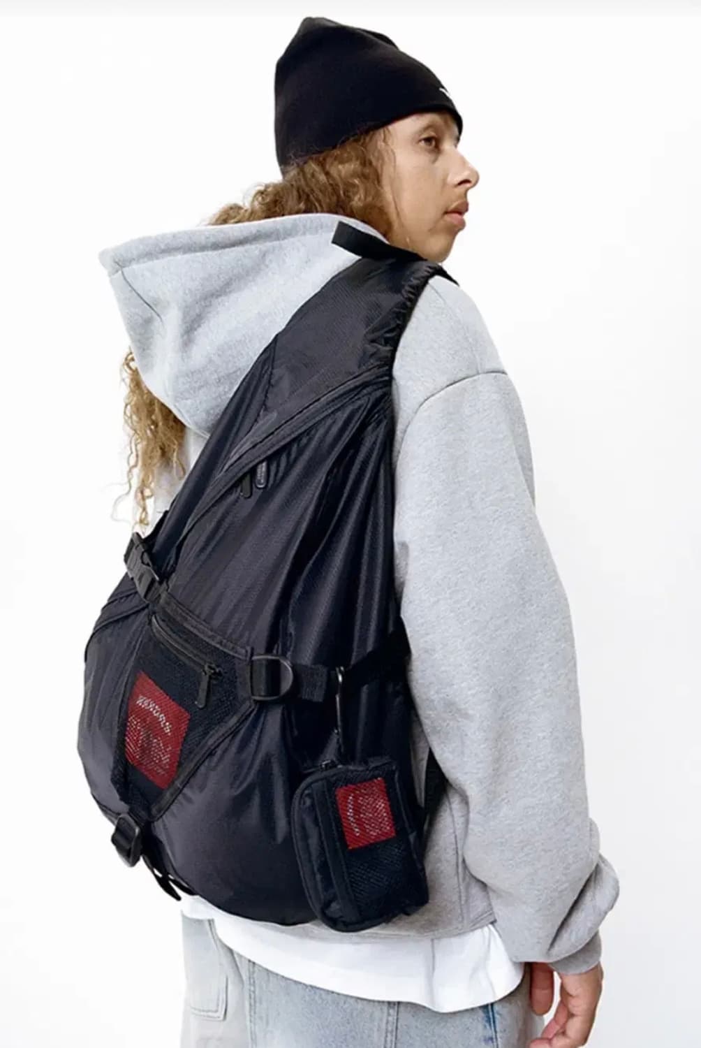 [F] 위캔더스 J SLING BAG BLACK 슬링백 상품이미지4