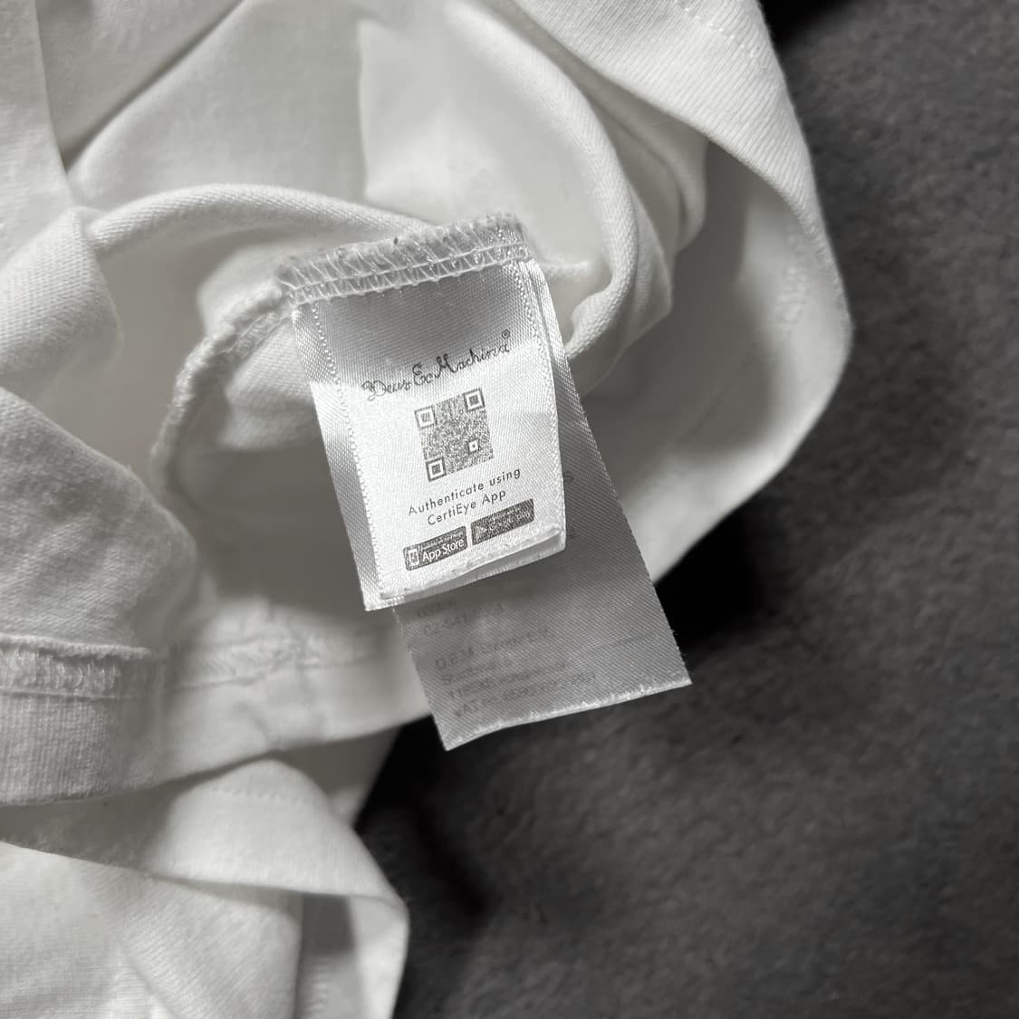 데우스 서울 화이트 롱 슬리브  상품이미지5