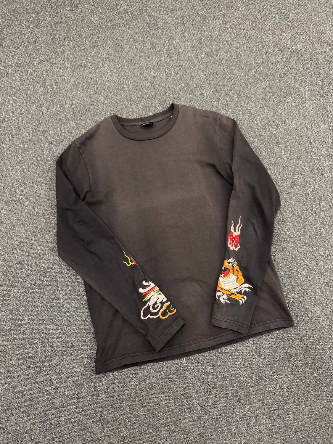 S)디젤 빈티지 양팔 자수 포인트 롱슬리브 상품이미지4