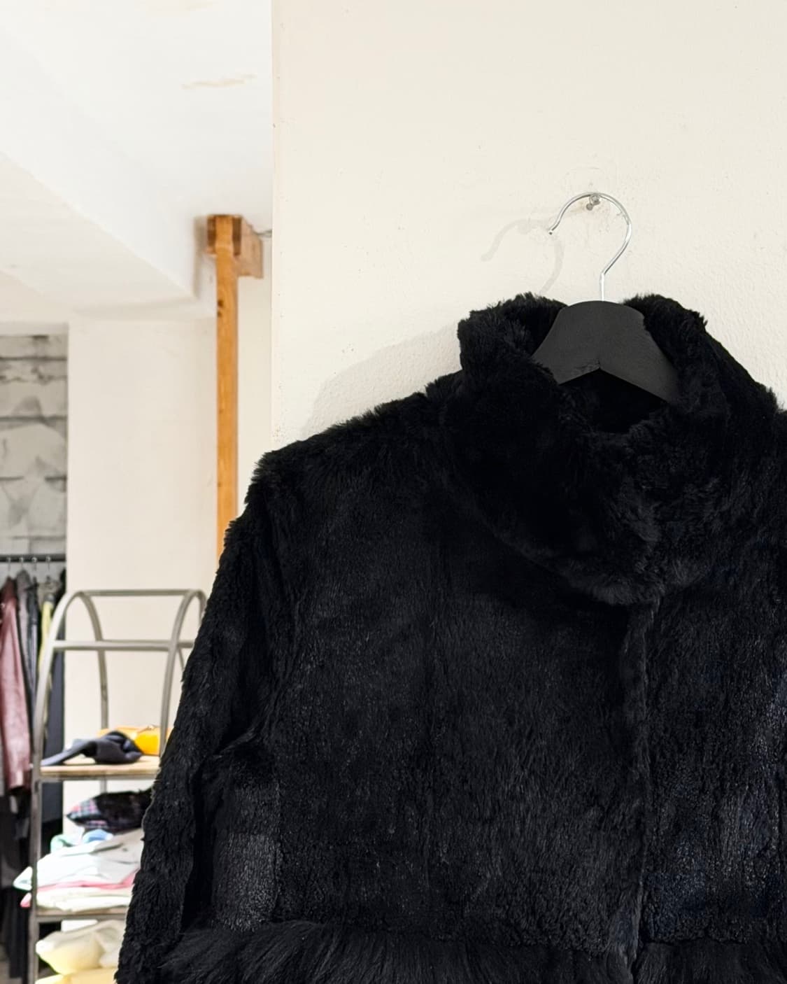 막스마라 스튜디오 블랙 래빗 라쿤 모피 자켓 상품이미지2