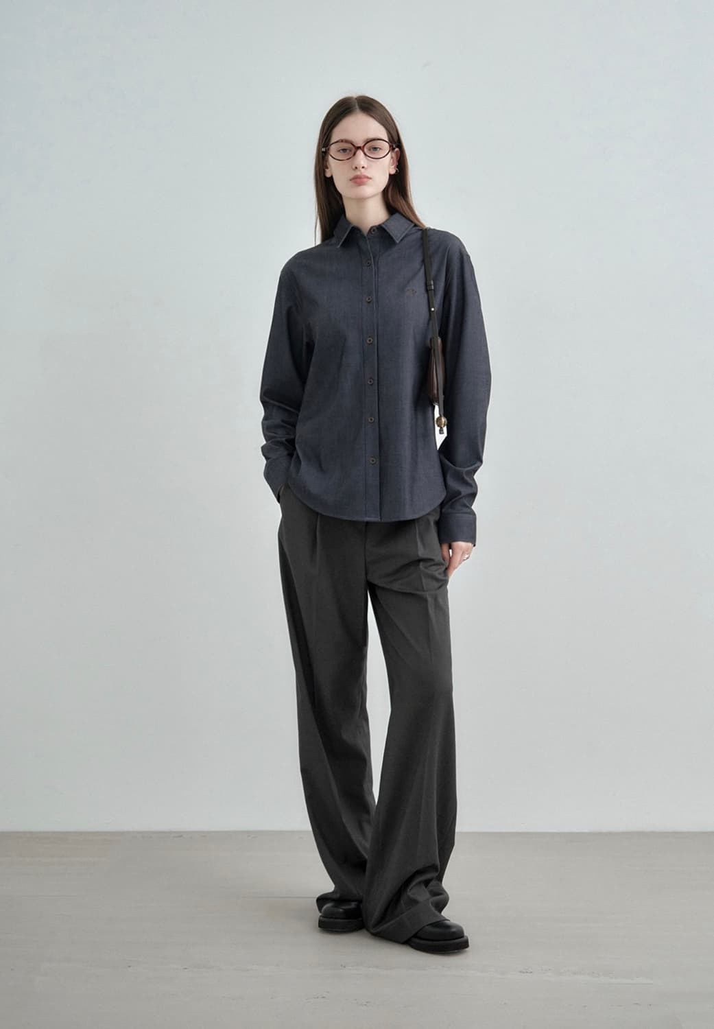 [새상품]몽돌 원턱 와이드 슬랙스 차콜 상품이미지2