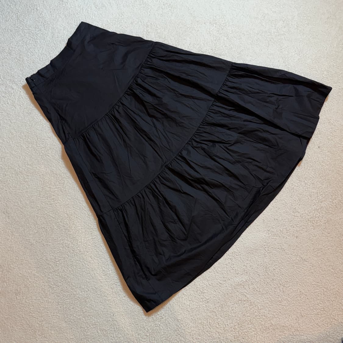 모리걸 블랙 프릴 롱스커트 상품이미지1